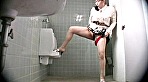 ニッポン裏100景 女子の立ちション覗きの決定的瞬間！神映像 サンプル画像1