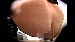 【定点カメラ】Q,女の人はトイレで何してるの？ A,おしっことオナニーです！ - Image 2