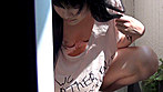 カポカポゆるブラ ～見え張って2サイズUPのブラジャーで乳首丸見え～ サンプル画像4
