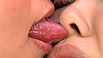 大口を開けて歯や喉ちんこが見えるぐらい 濃厚接吻 唾液交換 Saliva Swapping サンプル画像6