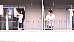 毎朝夫の出勤前にフェラ抜きしているおしゃぶり好きな欲求不満妻は目が合った男のチ○ポもしゃぶらずにはいられない！ 2 サンプル画像2