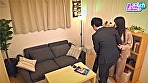 ニンゲン観察 酔いつぶれ眠る旦那の部下の規格外にも程があるデカチンに魅せられ、旦那の寝る部屋の横で不貞SEXに溺れる若妻