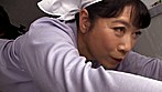 仕事中ムラムラして･･･いきなりしゃぶってきたパートのおばさん サンプル画像21