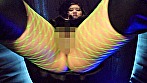 生ストリップDANCE デカ尻娘がローションまみれでオマ○コくっぱぁー！エロカッコイイ衣装を脱ぎ捨てて挑発ダンス！！（シングルVer） サンプル画像9