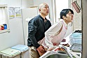 夫の単身赴任中の不貞行為を義父に知られ、欲求不満のカラダを玩具にされる淫乱妻。 由愛可奈 サンプル画像4