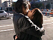 素人カップル企画『キスは浮気じゃない？』 超カワイイ彼女は彼氏の前で知らないオヤジと10万円でベロチューするのか？ サンプル画像19