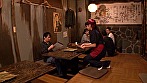 接客中に顔を紅潮させながら感じまくるバイト娘7 1名増量 5店舗SP ～居酒屋、カフェ、スポーツショップ、雑貨屋、アクアショップ～ サンプル画像1