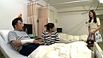 入院中の性処理を母親には頼めないから お見舞いに来た叔母にお願いしたら優しい騎乗位でこっそりぬいてくれた 12 中出しスペシャル＋シリーズ46人総集編付き 豪華版 サンプル画像18