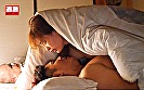 布団の中の密着スローSEX 美クビれ奥さんの我慢できない恥じらいマン屁「ねぇナマでいいから、もう一回･･･」ねっとり膣奥を突かれる快感で理性を失い中出し2発 あかり25歳 サンプル画像3