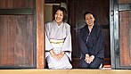 こんなおばさんに何するの！女を忘れた場末の温泉宿の熟女（女将／仲居／女性客）でも密室で絶倫チ○ポに迫られたらなすすべはない･･･ サンプル画像1