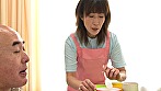 優しいおばさん介護ヘルパーのエロ過ぎる実態！！ 体は不自由でも性欲旺盛な熟年同士の濃厚交尾 サンプル画像1