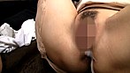 父親の就寝中に息子にイカされた義母達 ダメっ！お父さんが起きちゃうっ！ 4話収録 サンプル画像17