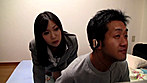 隣のおばさんが僕の股間をスリスリして誘惑してきた･･･ サンプル画像1