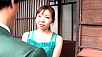 喪服で狂う みだらなおんな サンプル画像1