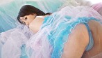 アイドルの可憐な無毛淫部を視姦、白い肌がピンクに染まっていく。 鈴木阿美 サンプル画像4
