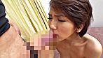「今日は旦那が飲み会で遅いから･･･」金曜日夜、仕事帰りの新妻でも少しはハメを外したいから見知らぬ男に急に声を掛けられても内心嫌じゃない サンプル画像4