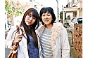 街で見つけた、まるで友達のように仲の良い母娘にHなインタビューをお願いして「パパには絶対言えない」禁断の親子丼セックスをさせる！！ 2 サンプル画像8