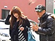 四十路ねらい！マダム喰い！人妻連れ込み中出しナンパ！はじめは拒んでいたくせに脱いだらすでに濡れている！ぐいぐい口説いて速攻連れ込みダマで中出し！ほとばしる四十路マダムのがまん汁！ 12人4時間 - Image 1
