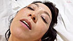 バブリーボディコンを着こなすエロお母さん水上のりこさん（46）と大学生のまゆちゃん（20） サンプル画像18