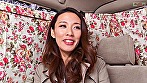 ミニスカにガーターストッキングというバブリー＆エロな雰囲気のお姉さん系熟女42歳、椎名さん。 サンプル画像1