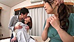 目黒区に住むセレブな母娘が娘の為に雇った家庭教師の色仕掛けにハマってしまう。色白でグラマラスな母りほは清楚で勉強も出来る娘まゆみはち〇ぽの順番待ちで尻を振る哀れでエロい母娘 サンプル画像12