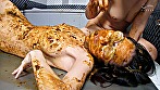大便と大量ゲロを浴びる顔面便器熟女 画像15