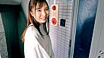 カメラ（スマホ）一台だけ持った美少女を童貞君の自宅に訪問させるドキュメンタリー！男女2人きり･･･悩める男の姿に発情しちゃって筆下ろし ゆい＆さくら