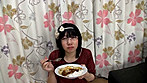 便所飯 食べながらウンチする行儀の悪い女たち サンプル画像1