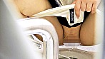 公衆トイレで発情する女 放尿オナニー覗き撮り vol.4 画像4