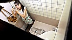 公衆トイレで発情する女 放尿オナニー覗き撮り vol.7 画像1