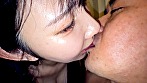シーン5：清楚な顔してお口を貪る福原みなちゃんがM男に濃厚キス