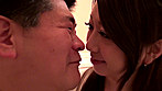 美脚過ぎる元レースクィーン人妻 真琴りょう 33歳 AVデビュー 旦那の浮気を言い訳に自らの性欲を発散させるためAV出演を決めた8頭身人妻 サンプル画像20