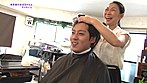 さり気ない素振りがやけにソソる美容室のおばちゃんとヤリたい（4） サンプル画像13