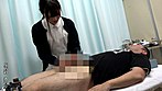 美人の先生がいる皮膚科に行って腫れたチンコを診てもらう流れでヌイてもらいたい サンプル画像12
