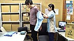 コンビニで一緒に働く店長の奥さんは誰もがソソる美熟女なのでヤラずにはいられない サンプル画像3