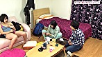 Hなヤンキー娘3人がルームシェアしている家に居候したらチンポを弄ばれた！ - Image 15