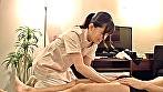 ビジネスホテルの女性マッサージ師は抜いてくれるのか？（3）～細身なのに制服を脱がしたら色白美乳の穂積さん サンプル画像4