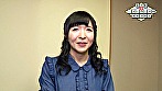 純朴な田舎娘にニューハーフのオチンチンを見せつけたら興味津々でオマ●コをムズムズさせていたので木陰に誘ってSEX 画像1