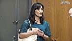 街行く奥さんにセンズリを目の前で見せつけたら（2）～赤面しつつも欲情しているようなのでエロいことしちゃいました - Image 5