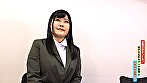 就職が決まってない女子大生をパラダイステレビがセクハラ面接（2）～内定欲しさにリクルートスーツを脱いじゃう女子も！？ サンプル画像1