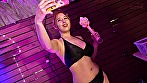 ドキッ！ポロリだらけのナイトプールから完全中継～ぬれぬれビキニ美女のコーマン暴露トーク サンプル画像10
