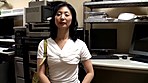 熟女宅配 こんにちわ。野宮凛子をお届けにあがりました。 サンプル画像1