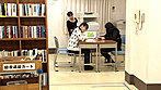 脱SEX革命AV 世界一変態で恥ずかしい挑戦 ～ハイテンション変態女子が厳粛な図書館でドン引き全裸淫語羞恥芸～ サンプル画像11