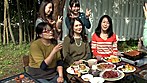 婦人会のBBQ大会で全裸羞恥芸をさせられていた僕の妻 サンプル画像2
