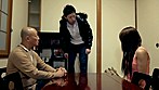 近親相姦 帰ってきた息子はニューハーフ 美しい女性になって帰ってきた息子を見て父と兄は･･･ 神咲美優 画像3