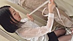 カーテン1枚の中の密室 試着室でこっそり●されるアパレル店員 2