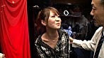 羞恥！彼氏連れ素人娘をマシンバイブでこっそり攻めまくれ！ 素人VSマシンバイブ 激安居酒屋にマジックミラー特設スタジオを設置 過去36人のアクメ娘を完全収録、そして新たに厳選美少女を4人撮り下ろした25SEX！8時間スペシャル！ サンプル画像18