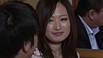 羞恥！彼氏連れ素人娘をマシンバイブでこっそり攻めまくれ！9 素人VSマシンバイブ 激安居酒屋に設置した特設スタジオから実況ナマ中継！ サンプル画像6