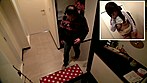 ガサ入れ！ビッグバンローター改 人妻AV女優の本物の旦那様が居る自宅にアポ無し訪問！バレないようにビッグバンローターで楽しんでいたら奥様の性欲に火がつきまくって玄関先でこっそり濃厚接吻寝取りSEX＆潮！潮！ 4 サンプル画像21