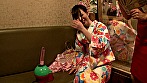 羞恥！彼氏連れ素人娘をマシンバイブでこっそり攻めまくれ！11 素人VSマシンバイブ 激安居酒屋にマジックミラー特設スタジオを設置 お正月だよ撮って出し潮編 サンプル画像21